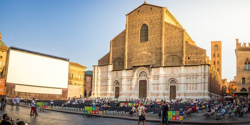 Piazza Maggiore Cinema Ritrovato Bologna